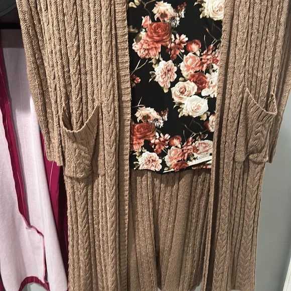 Torrid Long knit sweater/duster only (tshirt for reference) - Picture 4 of 4